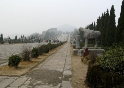 Qianling Tomb 乾陵
