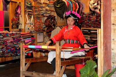 The Weaving of Mosuo People