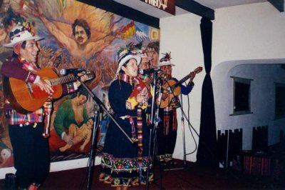 Andean folk group in La Paz