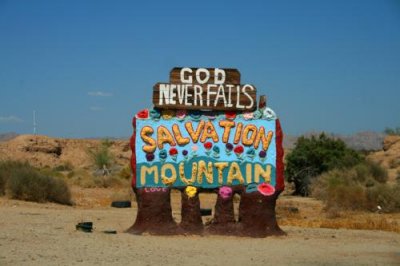 3752 Salvation Mountain sign.jpg