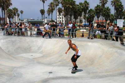 3979 Skateboarder Venice LA.jpg