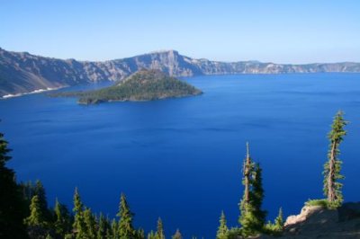 4861 Crater Lake wide-angle.jpg
