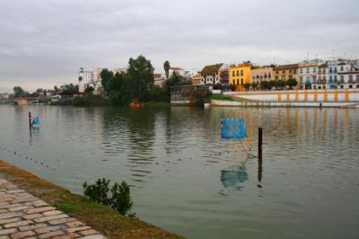8033 Rio Guadalquivir Seville.jpg
