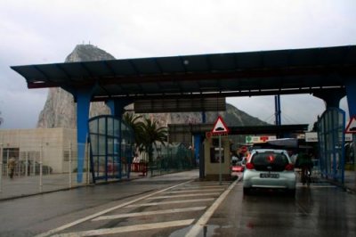 8284 Spain Gibraltar border.jpg