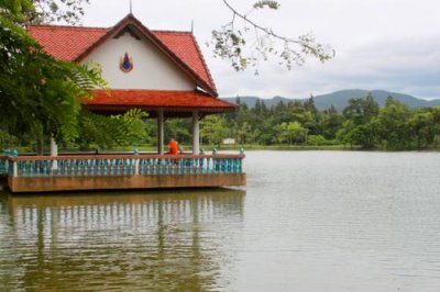 1361 Lake near Doi Saket.jpg