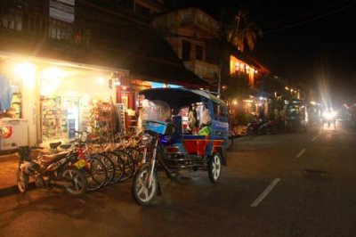 1716 Rickshaw Luang Prabang.jpg