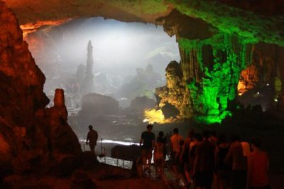 2207 Hazy light caves.jpg