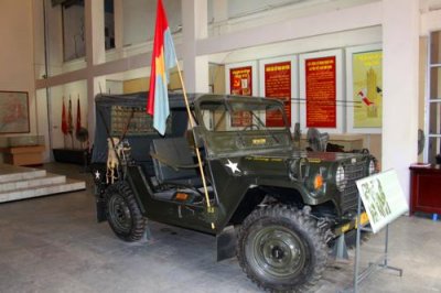 2568 War Jeep Hanoi.jpg