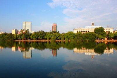 2581 Hoan Kiem Lake.jpg