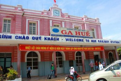 2623 Hue Railway station.jpg