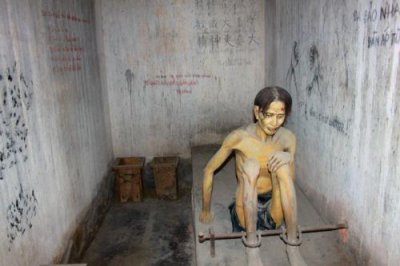 3229 Prison cell HCMC.jpg