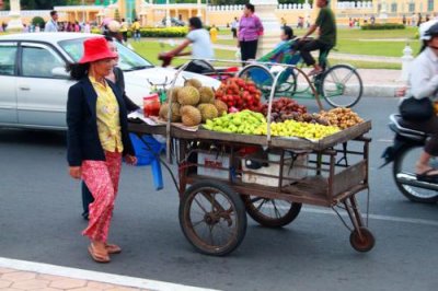 3660 Fruit Stall Phnom Penh.jpg