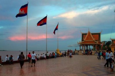 3678 River front Phnom Penh.jpg