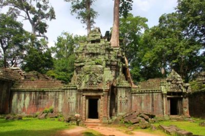 4066 Doorway Ta Prohm.jpg