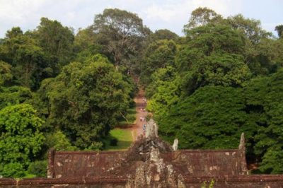 4338 Back gate Angkor.jpg