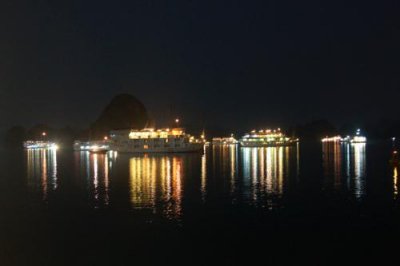 2334 Halong Bay night.jpg