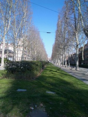 StreetsOfToulouse007.JPG