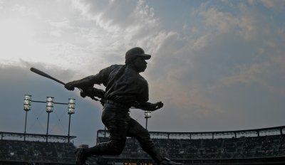 Willie Horton Statue