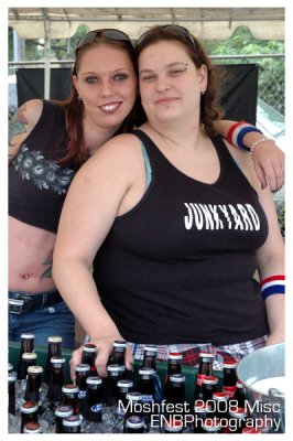Beer chicks!