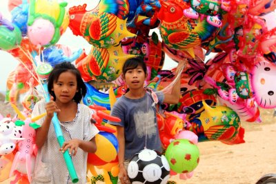 Laos, Vientiane - Temples and People