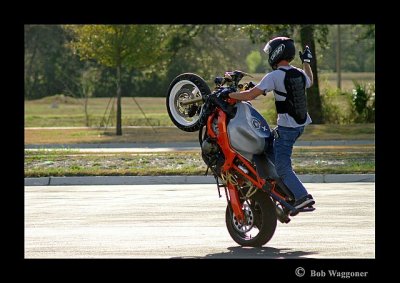 stunt_riders