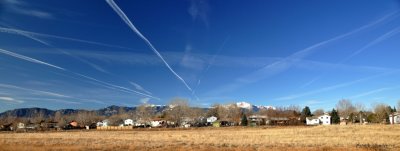 Contrails to Pike's Peak