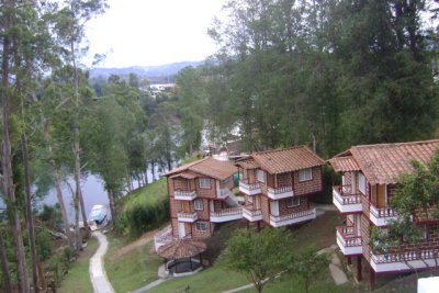 HOTEL EL VOLCÁN  Cabanas - Guatape