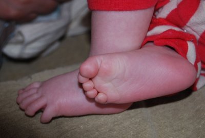 Little bubba feet!