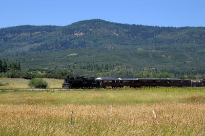 Afternoon train headin' into Chama...