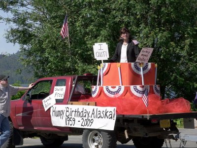 Winning parade entry - Sarah Palin...