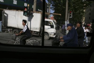 Shanghai Street Scene.JPG