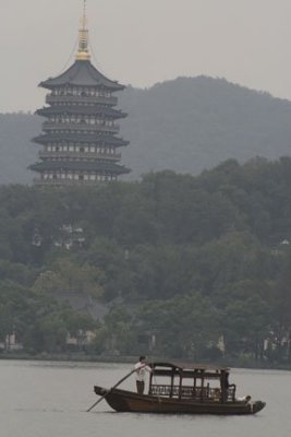 West Lake Cruise_Hangzhou.JPG