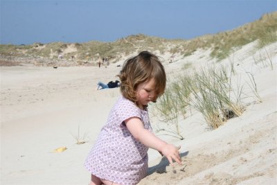 Aoibh in the sand