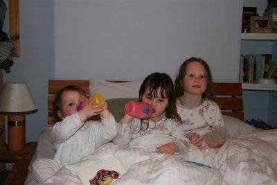 Bed Time Sisters