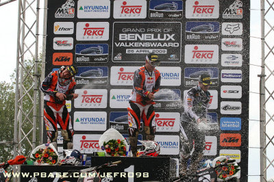 MX2 podium