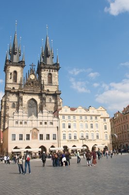 Prague, Place de la Vieille-Ville.jpg