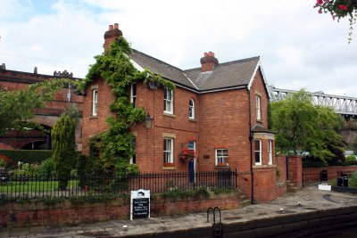 Lockkeepers cottage, Manchester