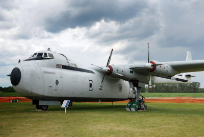 Armstrong Whitworth AW650 Argosy ( N896U )