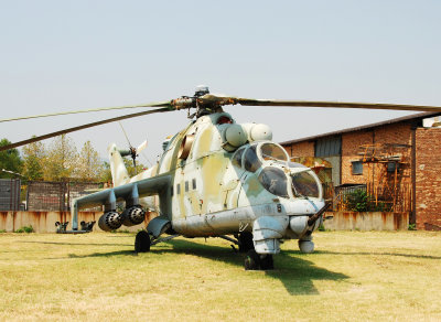 Bulgarian Air Force Mi-24 ( 101 )