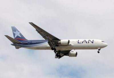 LAN Chile Boeing 767 ( CC-CWH )
