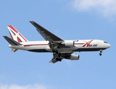 ABX Air Boeing 767-200 ( N742AX )