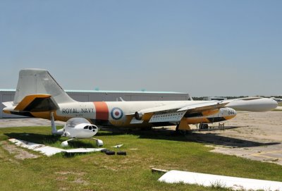 English Canberra ( Avro ) TT18 ( N77844 )