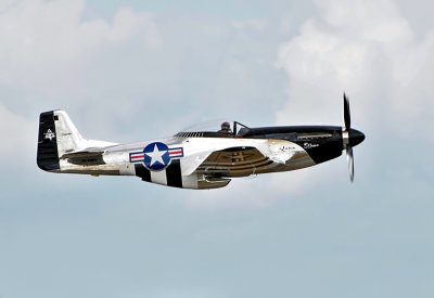 North American P-51D Mustang ( N51HY )