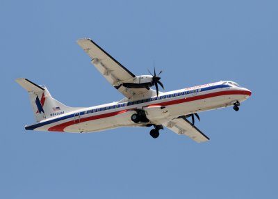 American Eagle Aerospetial ATR-72 ( N540AM )