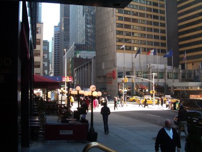 vers Rockefeller Center