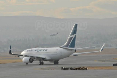 DSC_6200-Calgary Air traffic.jpg