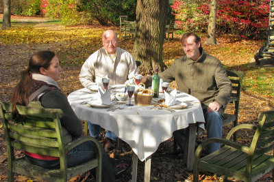 Picnic4979w.jpg