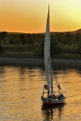 NileBank1074w.jpg