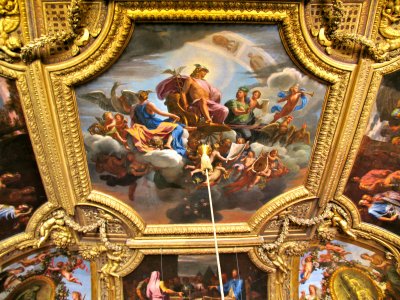Elaborate and ornate ceilng artwork