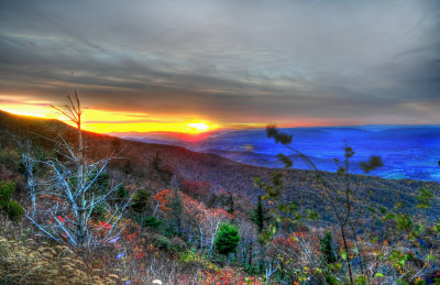 JEL_1586_87_90_tonemapped_tonemapped 2nd print.jpg